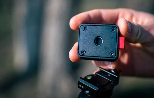 Szybkozłączka z mocowaniem na tripod Freewell