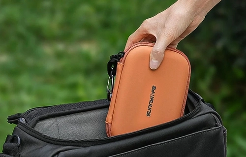 Etui fotograficzne SunnyLife do Insta360 Ace Pro 1/2 (pomarańczowe)