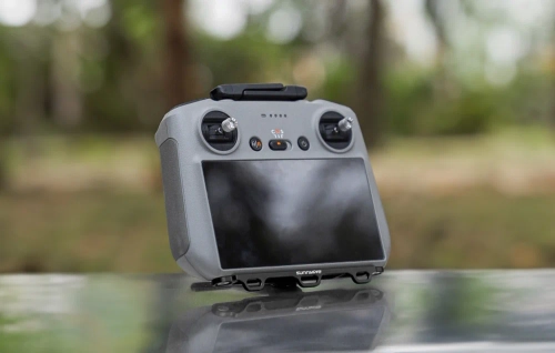 Uchwyt ze smyczą Sunnylife do kontrolera DJI RC / RC 2 (czarny)